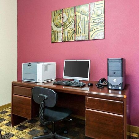 Quality Suites Гантсвілл Екстер'єр фото