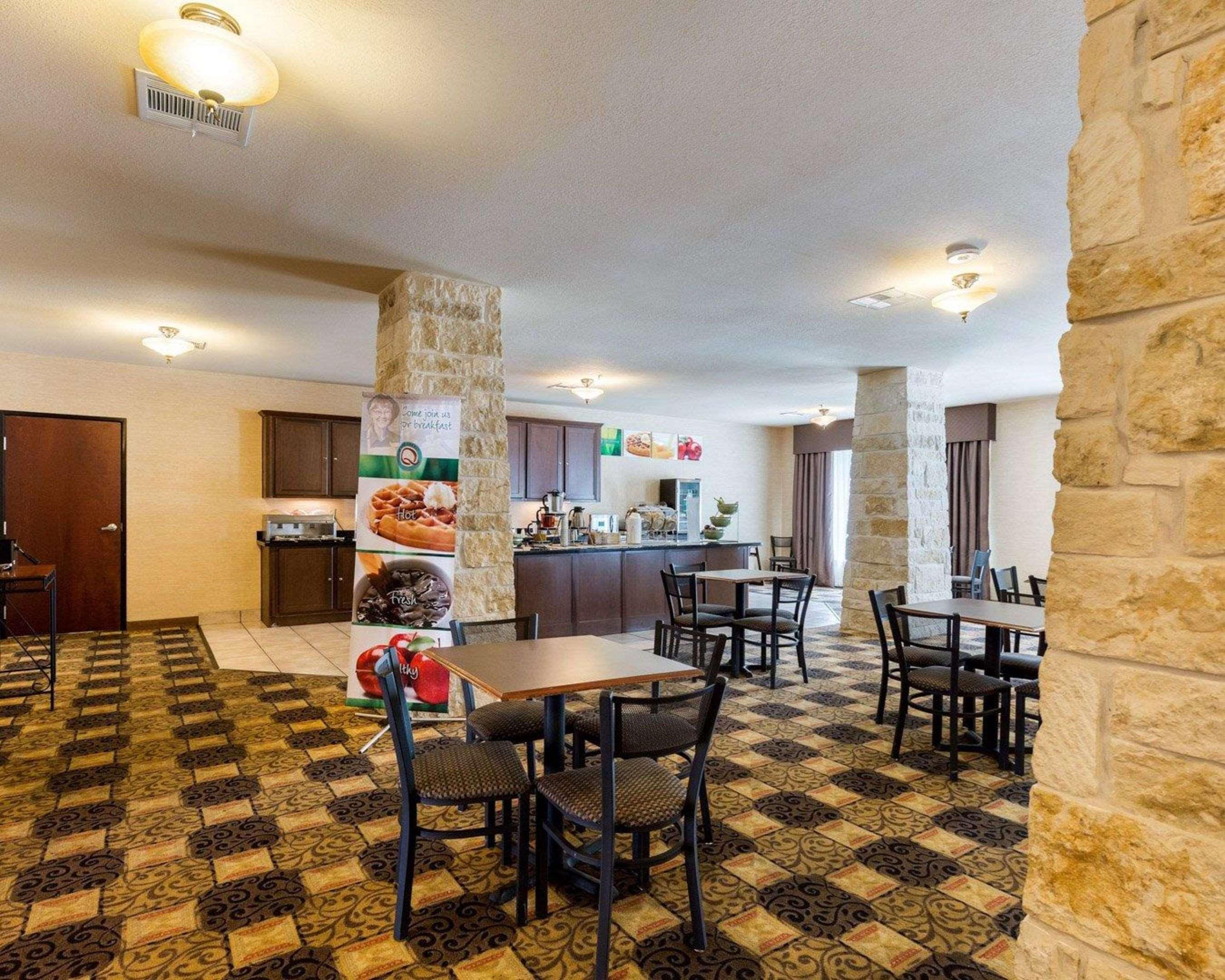 Quality Suites Гантсвілл Екстер'єр фото