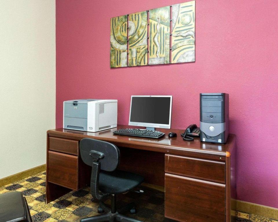 Quality Suites Гантсвілл Екстер'єр фото