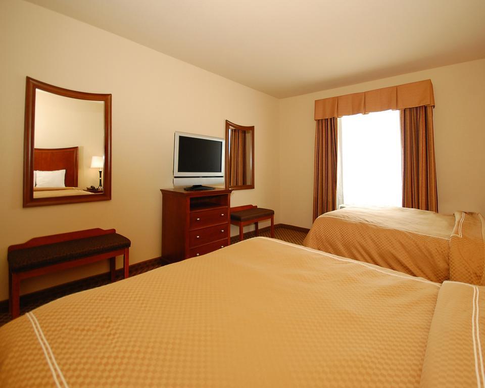 Quality Suites Гантсвілл Екстер'єр фото